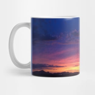 Royal rows of gold Mug